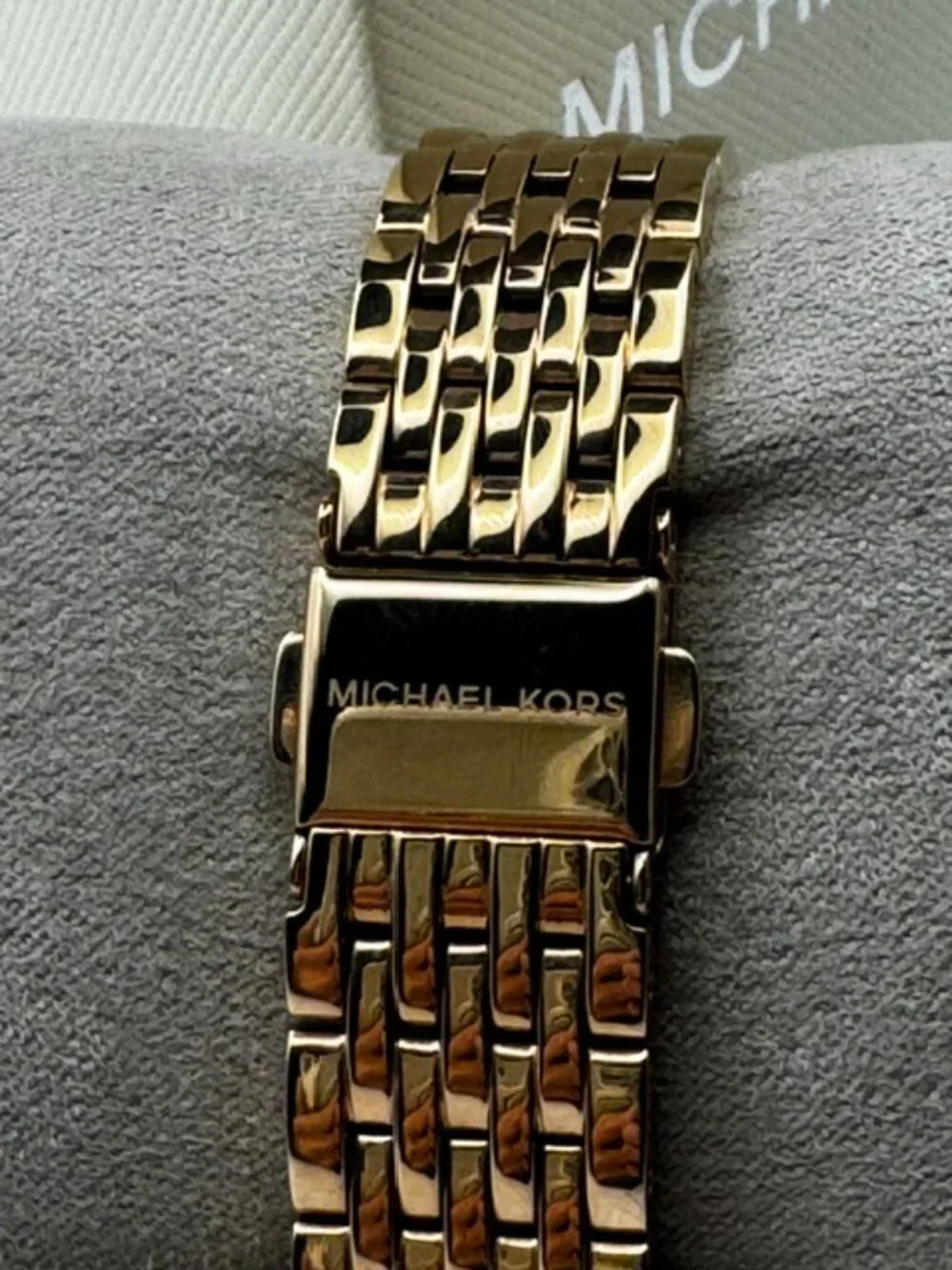 MICHAEL KORS 